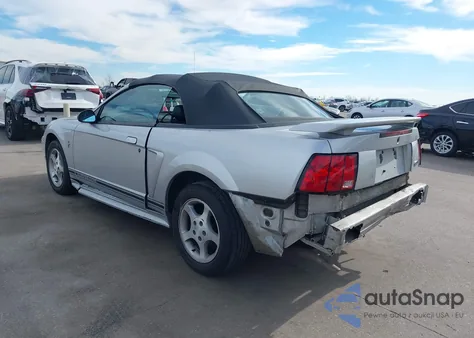 2001 Ford Mustang from USA, damaged, VIN 1FAFP44481F146743
